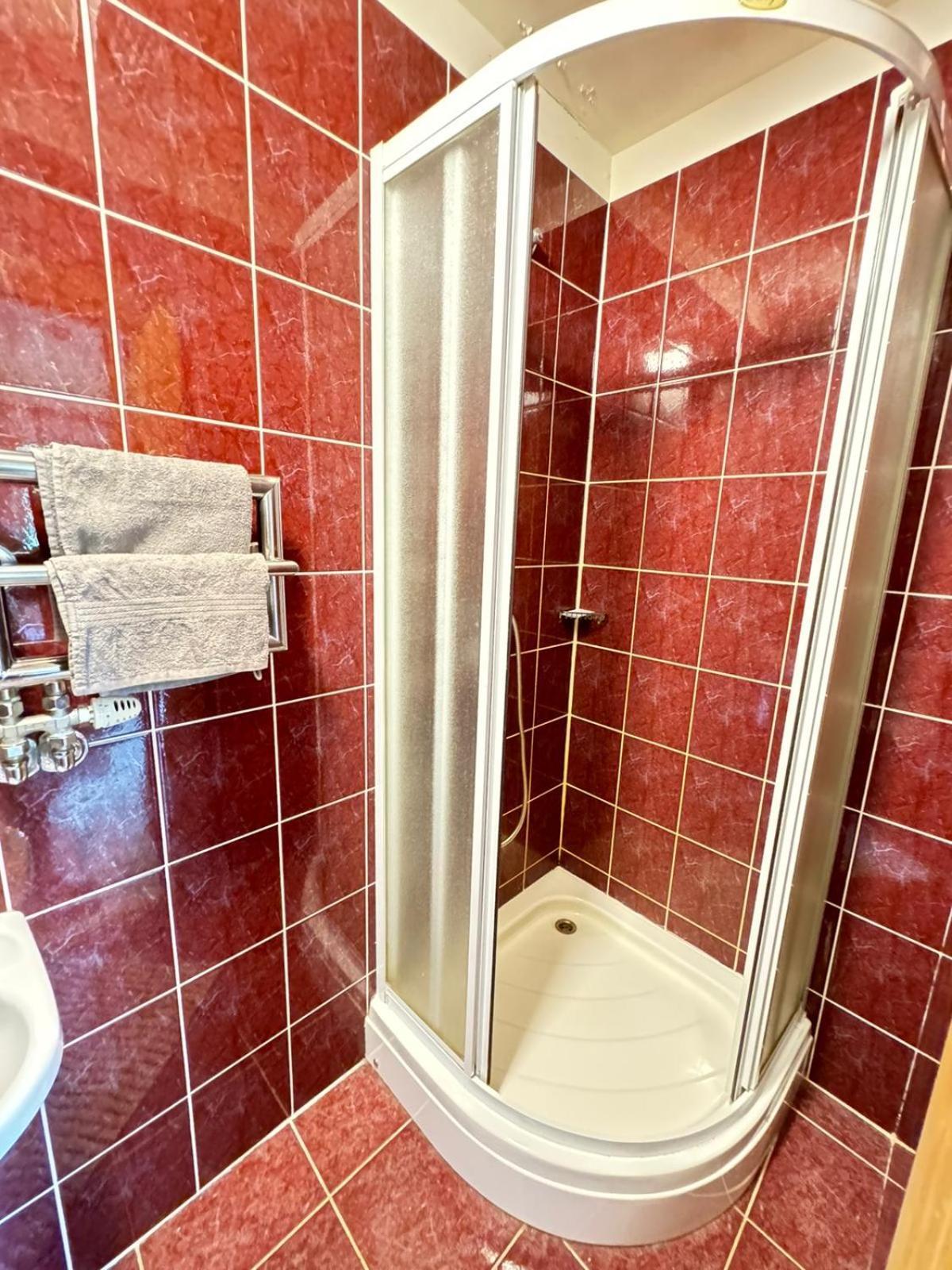 Vonadzini Hotel Stāmeriena Buitenkant foto