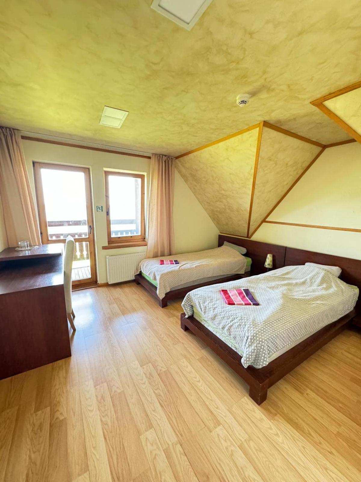 Vonadzini Hotel Stāmeriena Buitenkant foto