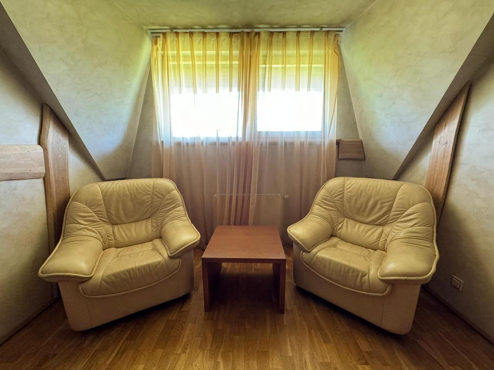 Vonadzini Hotel Stāmeriena Buitenkant foto