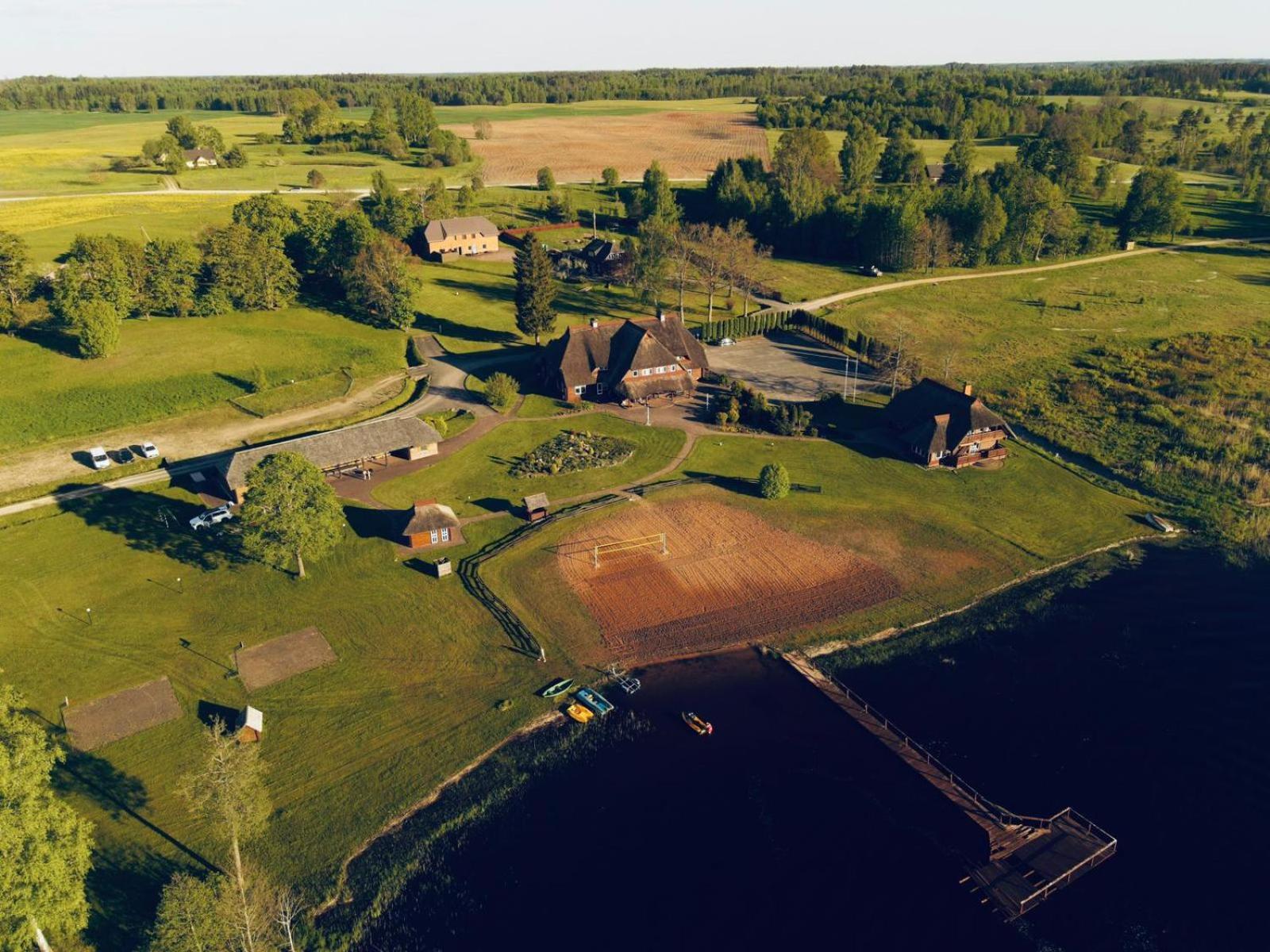 Vonadzini Hotel Stāmeriena Buitenkant foto