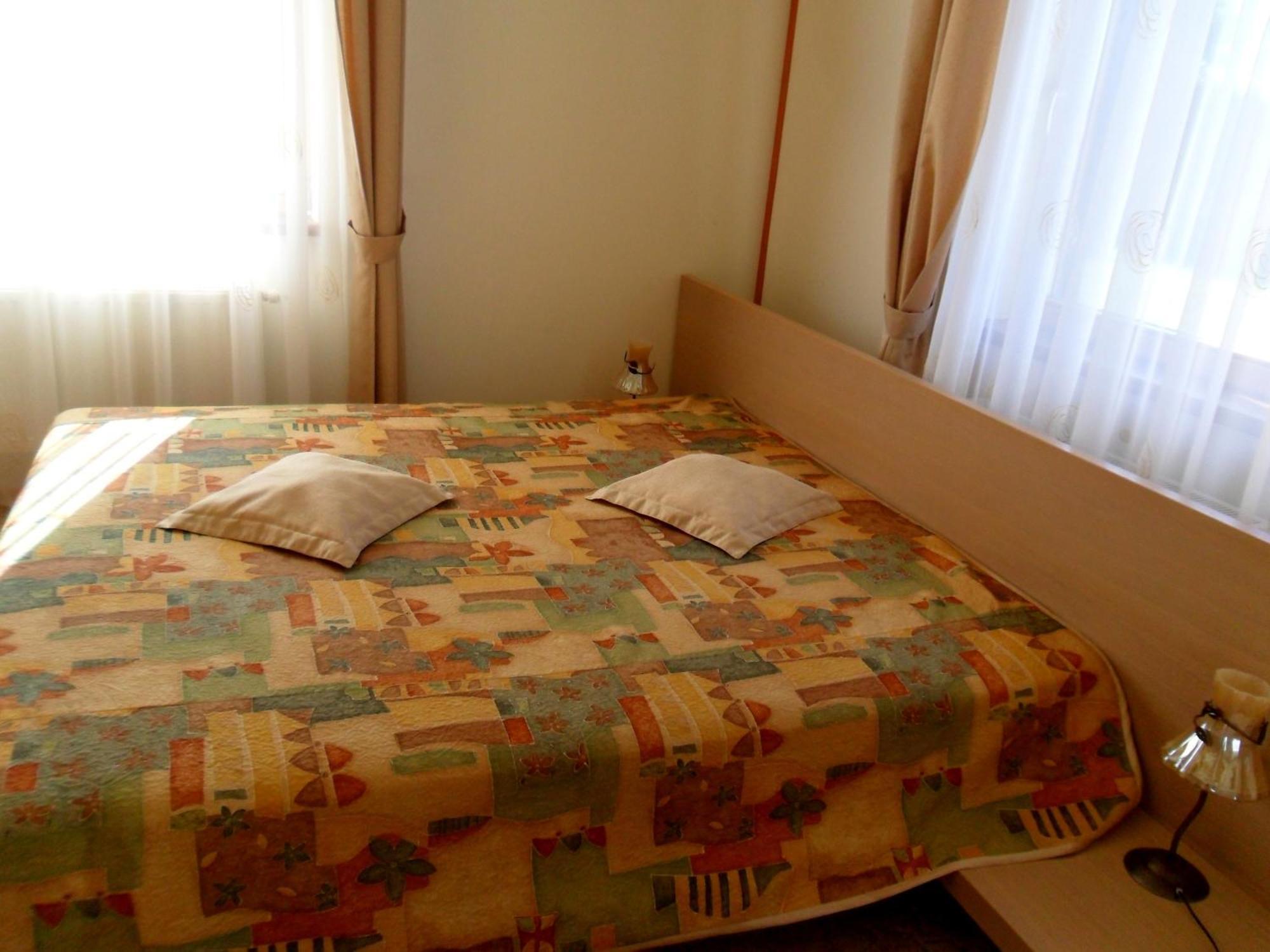 Vonadzini Hotel Stāmeriena Kamer foto